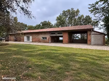 ferme lauragaise 215 m²