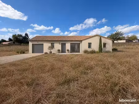 terrain 3 254 m² saint trojan