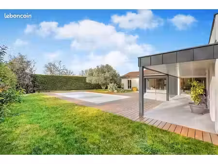 villa 5 pièces 164 m²