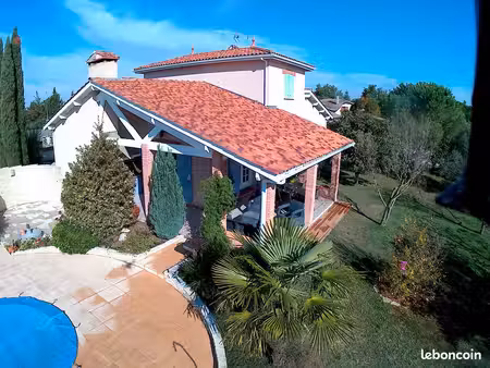 maison hauts de tournefeuille  aux portes de toulouse. un emplacement idéal entre ville et