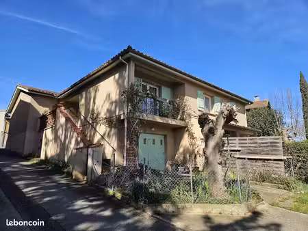 immeuble 6 pièces 271 m²