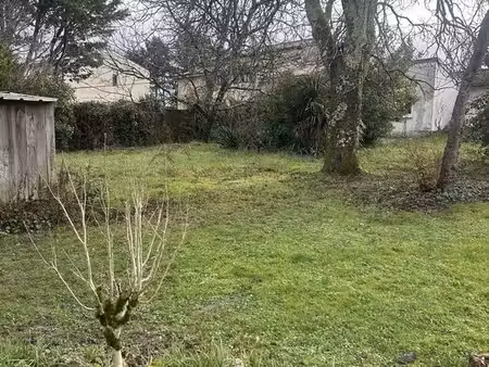 terrain à bâtir de 543 m² à cenac (33)
