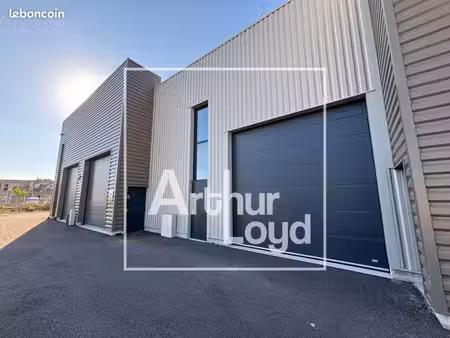 local d'activité 132 m²