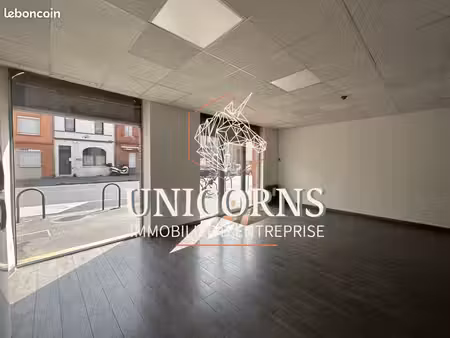 local commercial 102 m²