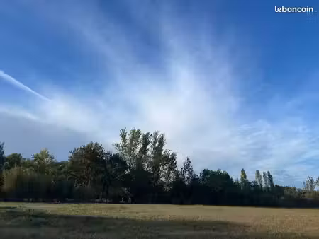 terrain à bâtir de 2691 m² à bouliac (33)