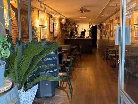 ? castanet-tolosan – bistrot / bar – licence iv très belle affaire – cession de 100 % des 
