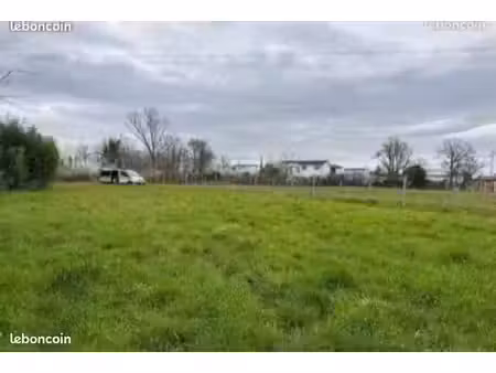 terrain à bâtir grand avec dp metropole bordelaise