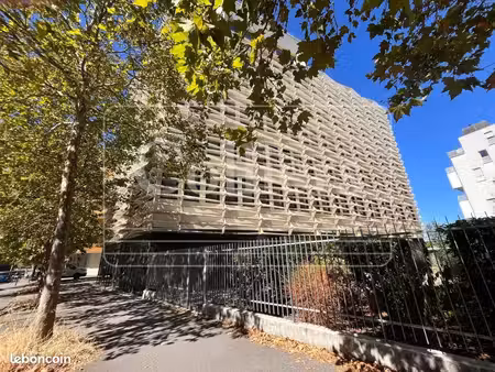 bureaux 1 603 m²