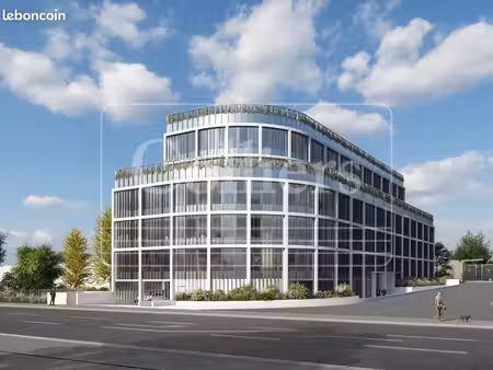 bureaux 4 102 m²