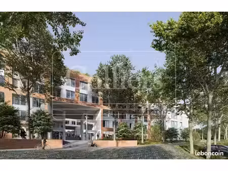 bureaux 718 m²