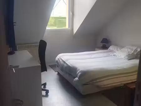 loue chambre meublee