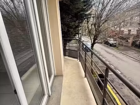 2 pièces avec balcon