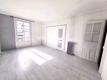 appartement 3 pièces 68 m² - parking & cave