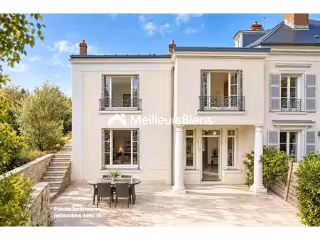 pontoise : comme une maison  duplex de charme 141 m² quartier historique avec terrasse etj