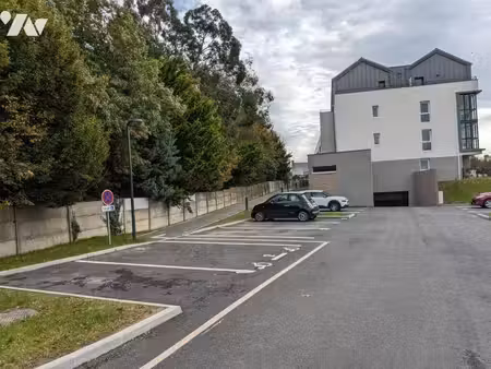 parking à louer