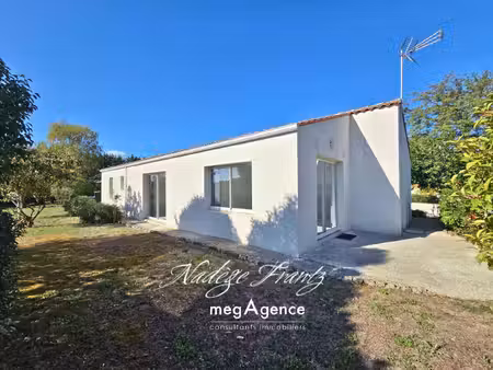 maison de plain-pied – 2 suites parentales – garage – proche saint-jean-d’angély