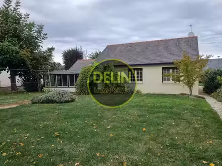 maison à louer à bourgbarré  68m2 hab  2 chambres  bureau  t
