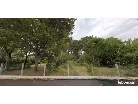 terrain à bâtir de 1000 m² à le taillan-medoc (33)