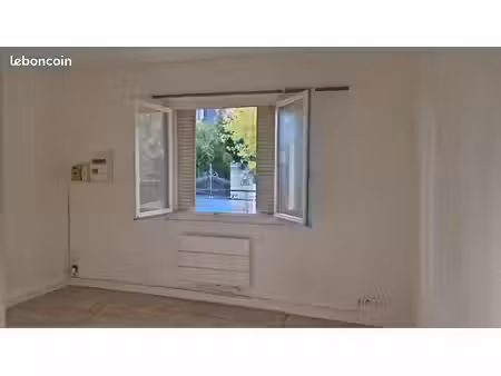studio proche commodités