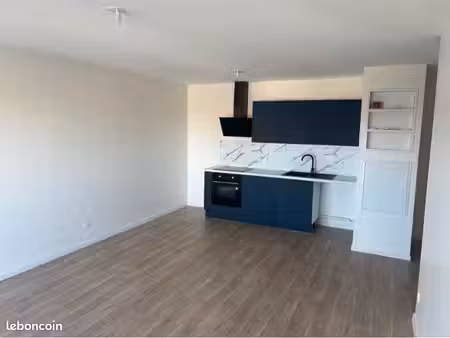appartement t3 70 m²  jamais habité  dpe à  balcon  parking  bordeaux bègles