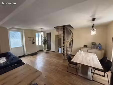 maison rénovée 87 m² – 2 chambres – terrain 600 m² – dpe c – 100 000