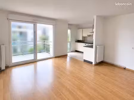 t3 lumineux 58 8 m² – montgermont centre – proximité rennes–