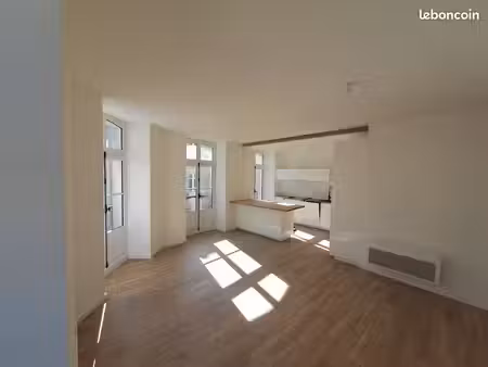 a vendre t3 70 m2 centre ville vitré