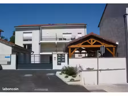 studio 1 pièce 19 m²