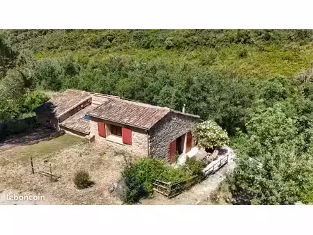 maison à la campagne