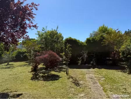 très beau terrain pessac noes