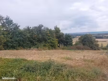 terrain à bâtir de 1041 m² à pisieu (38)