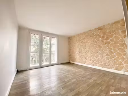appartement t3 joué les tours