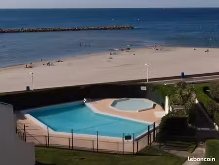 un coin de paradis à 150 m de la mer  pied à terre les pieds dans l'eau