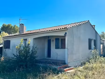 maison 80 m2 à rénover sur 375 m2 à sussargues