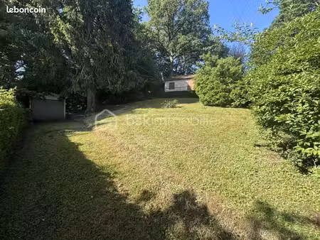 terrain 1 330 m² saint antoine du rocher