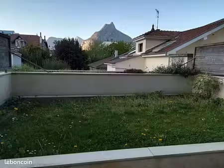 à vendre – appartement t2 de 42 m² avec terrasse exceptionnelle de 40 m² à fontaine