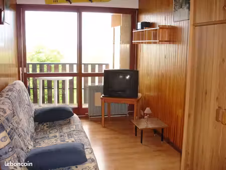 studio avec balcon proche frontière suisse