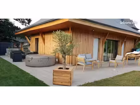maison familiale atypique rénovée – 120 m² habitables – terrain de 1 066 m²