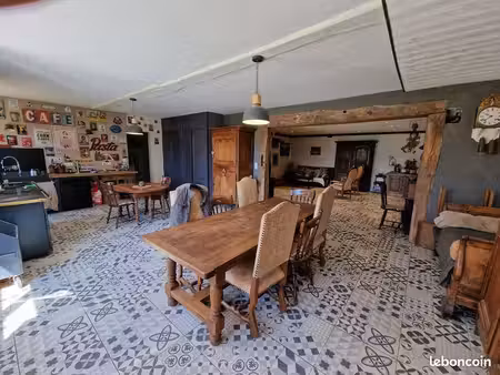 ferme 4 pièces 160 m²