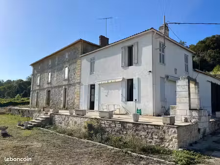 maison 13 pièces 309 m²