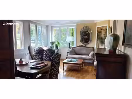 maison individuelle 7 pièces sur jardin arboré