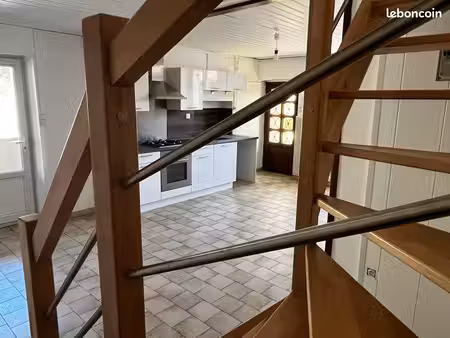 location appartement 85 m2 viry (jura)