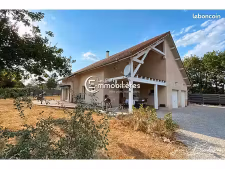 maison 6 pièces 158 m²