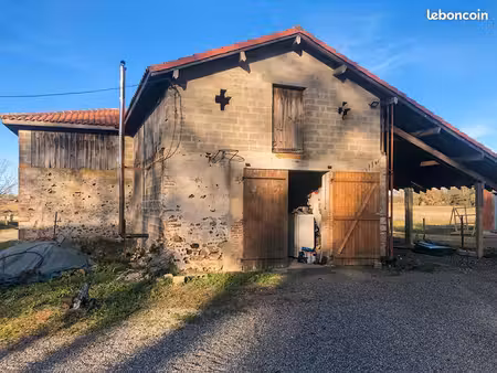 grange 2 pièces 200 m²