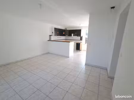 location appartement t3 centre bourg