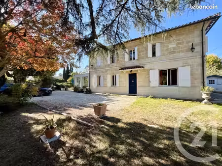 maison 6 pièces 180 m²