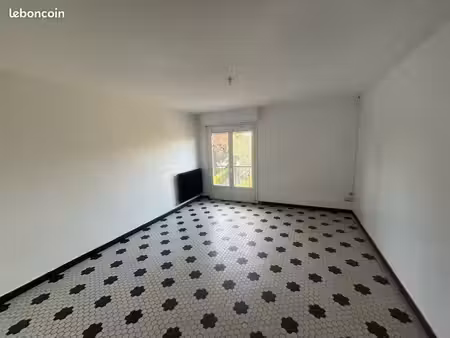 appartement t4 de 80m² – 3 chambres – 2 balcons – parentis-en-born