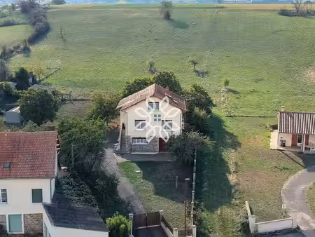 maison 6 pièces 142 m²