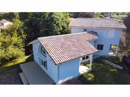 maison familiale 145 m² – terrain 1 200 m² – floirac / domaine de la burthe