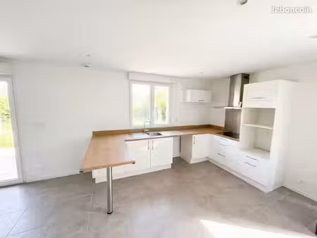 ? maison 97 m² avec terrasse ☀️  jardin ? et garage  montlouis-sur-loire  1 250 /mois